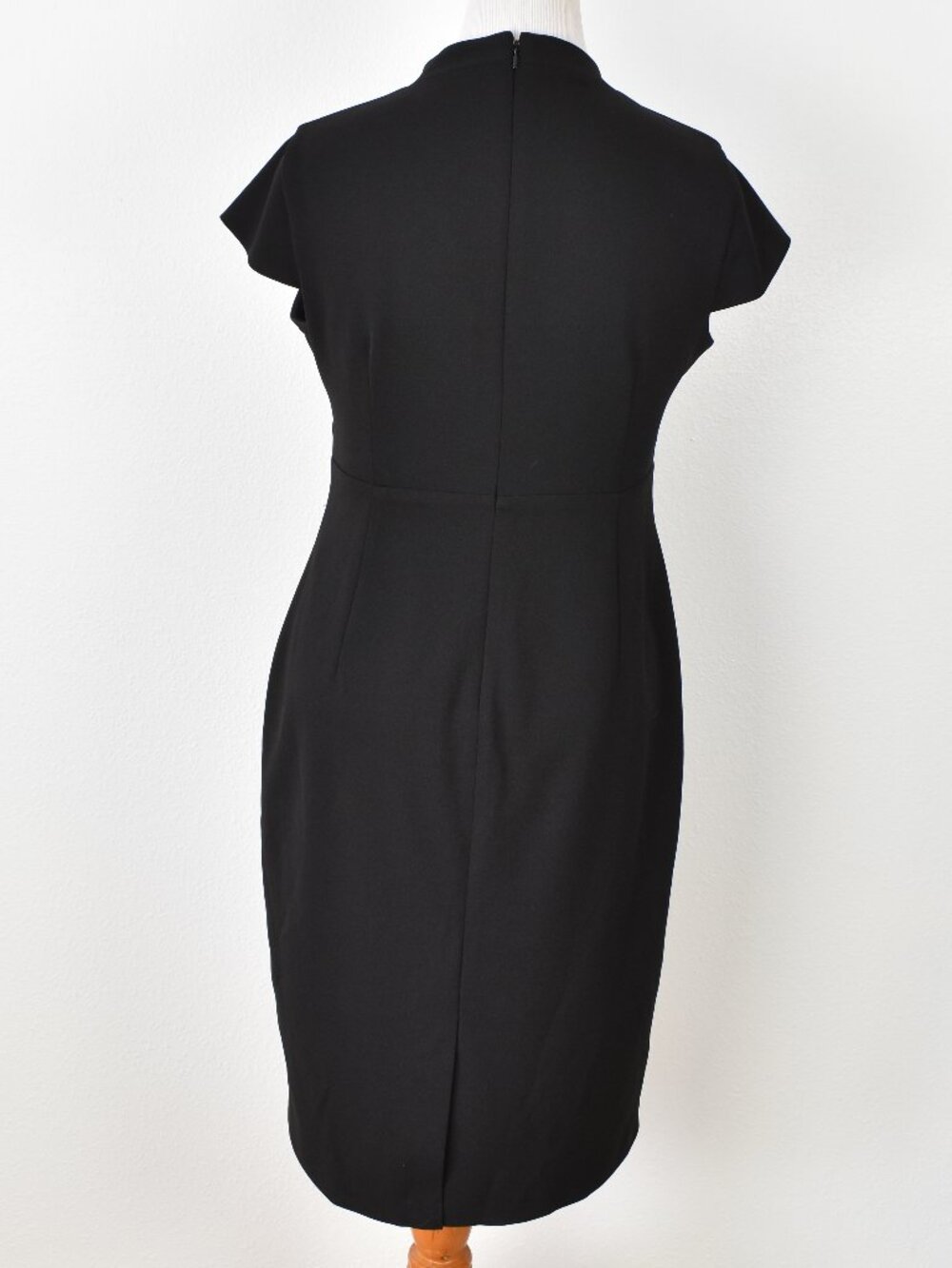 Calvin Klein Cap Sleeve V-neck Sheath Dress Black - 12 - Picture 6 of 9